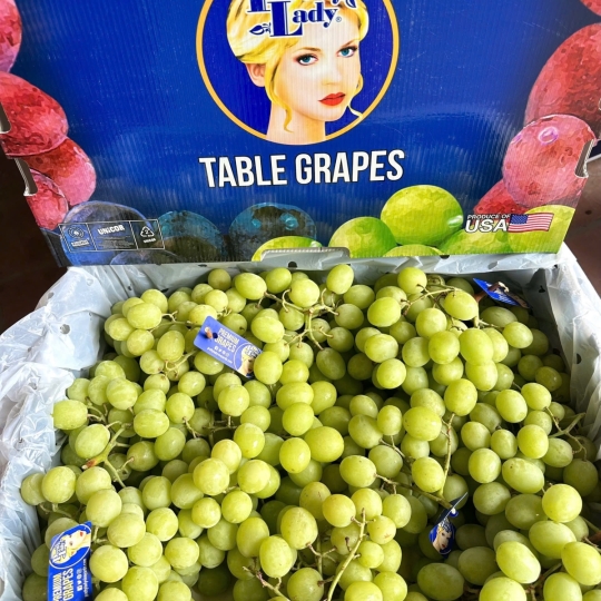 Nho xanh ( Giòn Rụm , Ngọt ) 